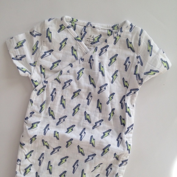 aden and anais kimono onesie